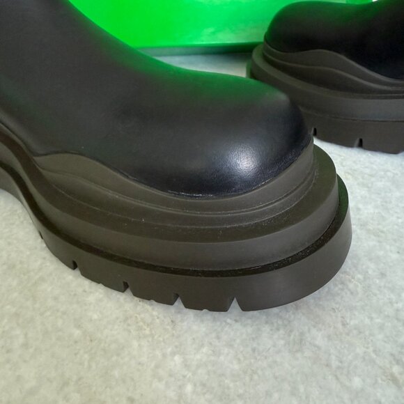 Bottega Veneta Military Calf Black Leather Brown & Black Tire Boot 630284 - Picture 9 of 16